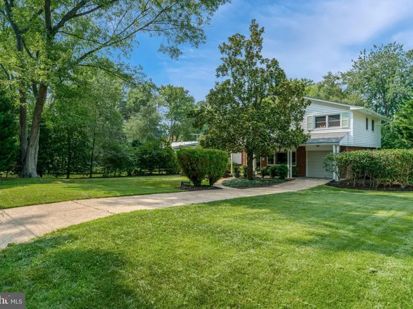 1804 Bushrod Rd, Alexandria, VA 22308