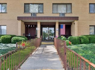 6670 S Brainard Ave APT 409, Countryside, IL 60525