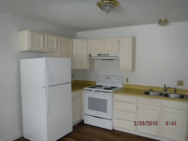 509 N Black Ave #1-8 — Photo 16