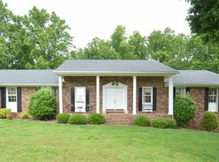 2482 Brook Hollow Rd, Crouse, NC 28033