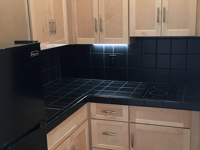 821 Pine St #12A — Photo 9