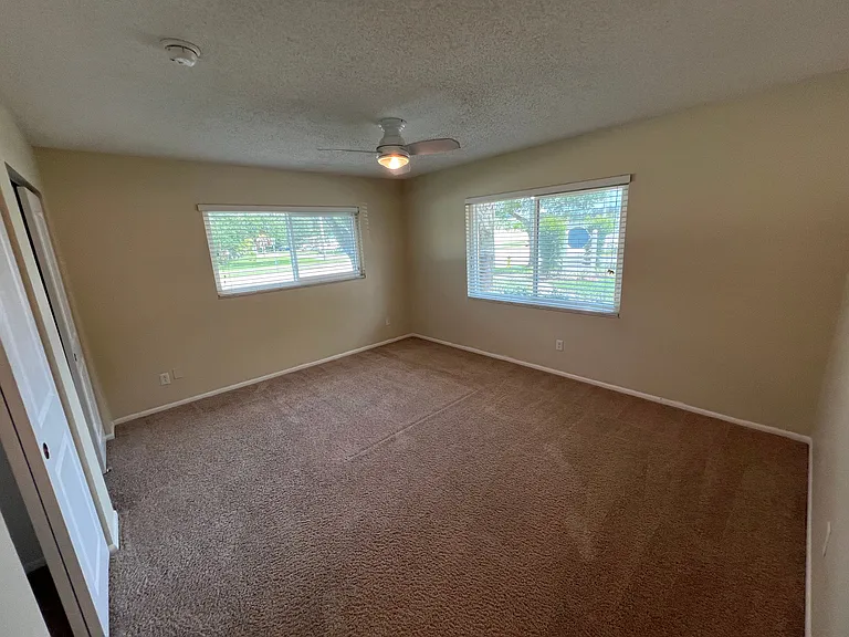 131 41st Ave N, St Petersburg, FL 33703 — Photo 10