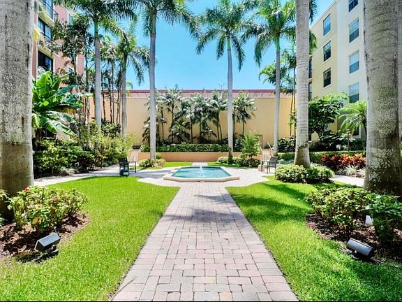 5th image of 780 S Sapodilla Avenue #409