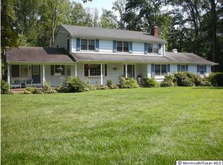 27 Tall Timber Rd, Middletown, NJ 07748