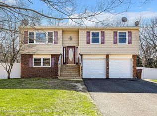 88 Sylvan Lake Blvd, Bayville, NJ