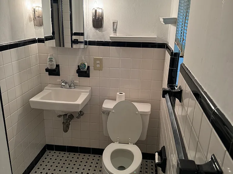 5390 Sunset Dr — Photo 8