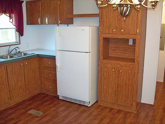 5th image of 309 Yacht Club Ln