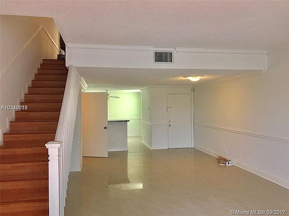 3rd image of 1361 Sorrento Dr