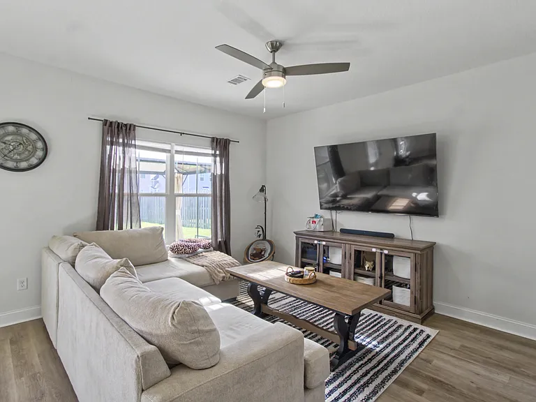 1052 Grayson Ave — Photo 18