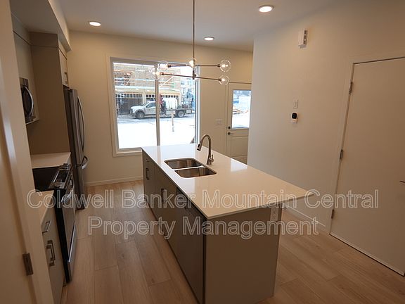 4th image of 343 30th Ave SW
