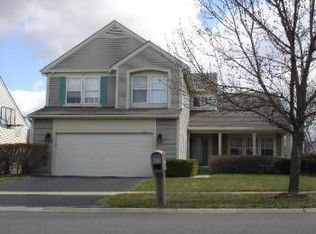 530 Arlington Ln, Grayslake, IL 60030