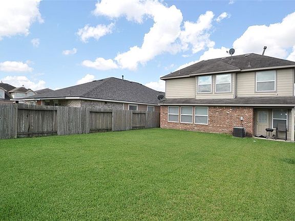 2nd image of 2406 Padgett Ct