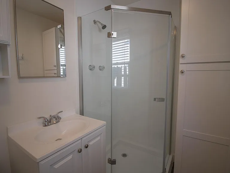 1065 Front House Diamond St #FRONT HOUSE — Photo 7