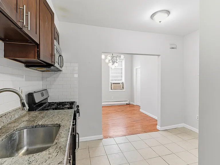 154 South St #1 — Photo 6