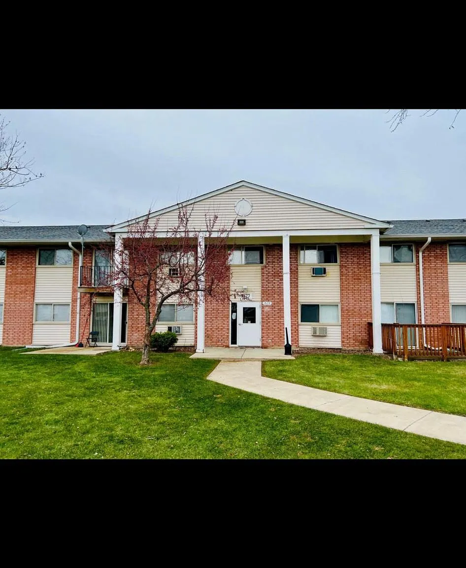 1577 Jill Ct — Photo 1