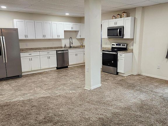 3rd image of 5303 PENN Circle