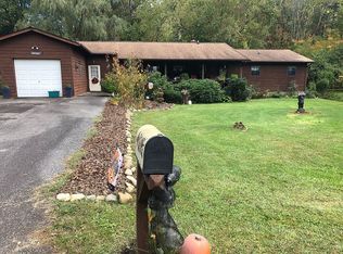 128 Clearwater Dr, Waynesville, NC 28785