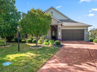 106 Edinburgh Isle Ct, Lakeway, TX 78738