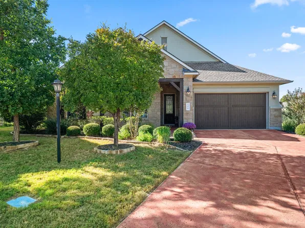 106 Edinburgh Isle Ct, Lakeway, TX 78738