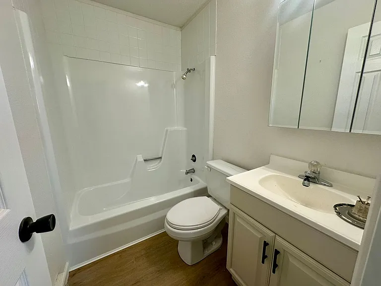 3509 S West Ave — Photo 30