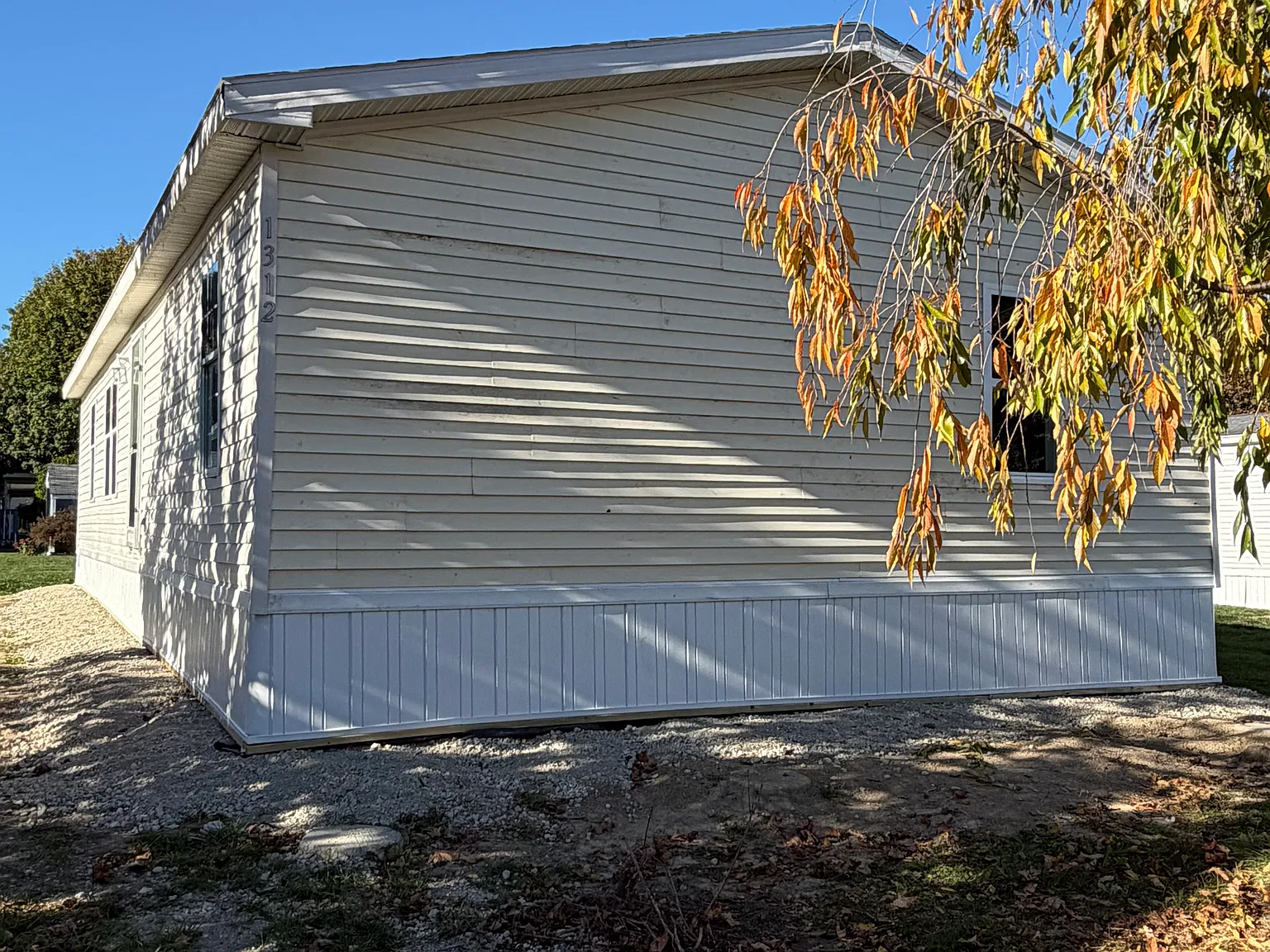 3 bed, 1152 sqft, $1,200 — Photo 1