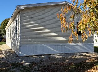 300 Jessie Lee Dr, Lapeer, MI 48446