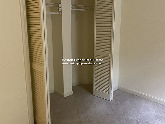 195 Park Dr. #B Boston - Kenmore Unit Photo 4