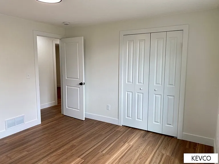 2401 Evergreen Dr — Photo 12