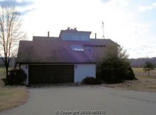 41549 Burnt Mill Dr, Hollywood, MD 20636
