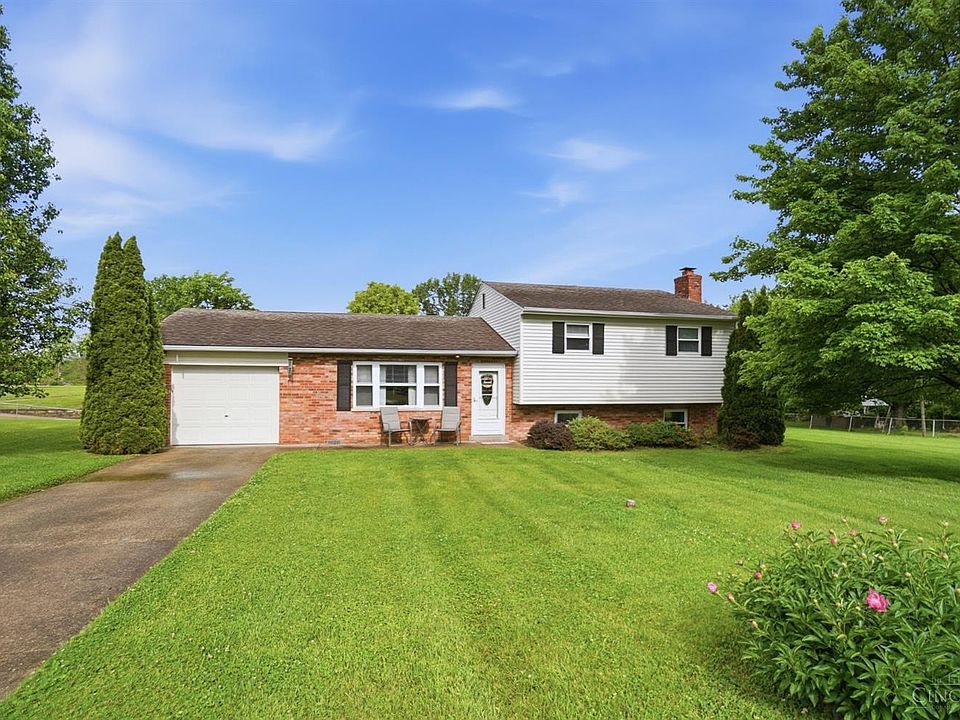 1st image of 9537 Crestfield Dr