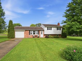 9537 Crestfield Dr, West Chester, OH 45069