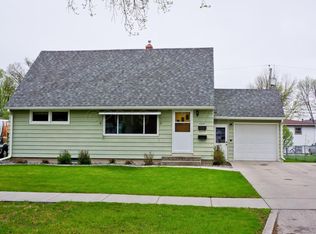 2509 9 1/2 St N, Fargo, ND 58102