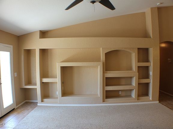 5th image of 10521 W Magnolia St
