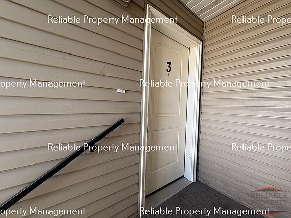 2nd image of 1430 Cambridge Dr #3
