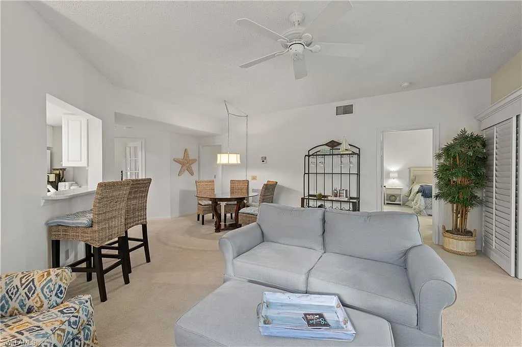 3 bed, 2.0 bath, 1395 sqft, $10,000 — Photo 3