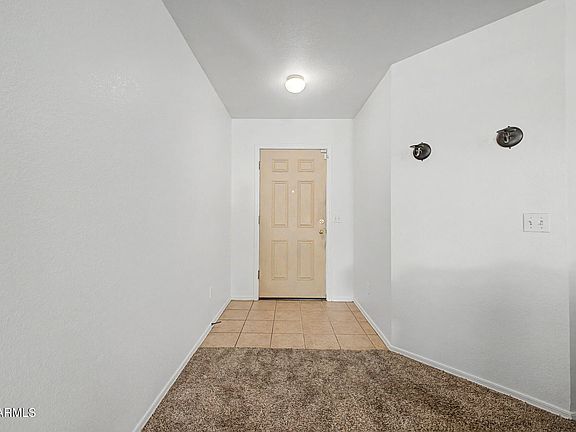 4th image of 5240 E FLOWER Avenue