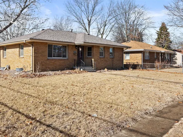 4000 Columbia St, Des Moines, IA 50313