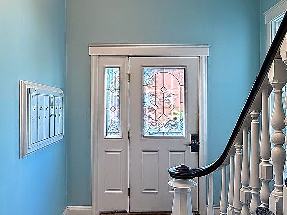 Entryway and Mailboxes