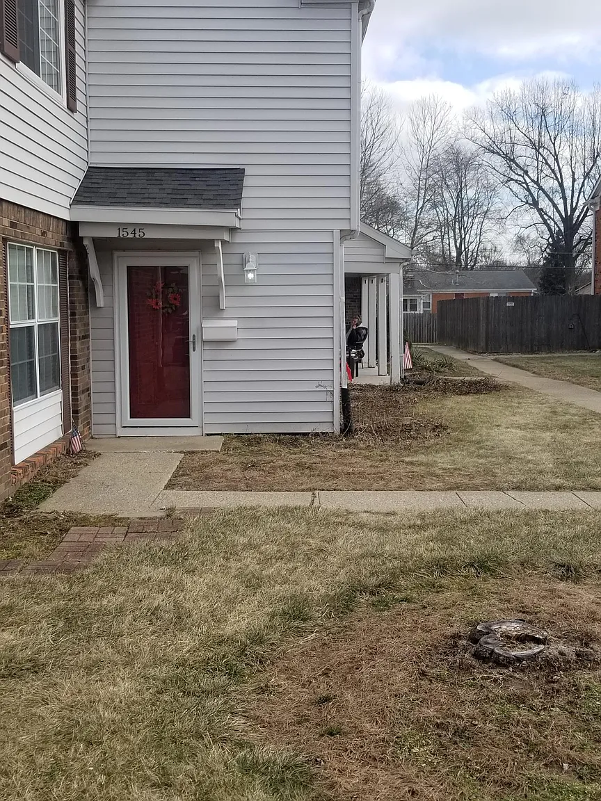 1545 Chipendale Ln photo 1