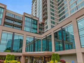 177 107th Ave NE