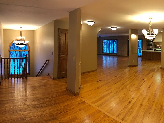 5th image of 19762 Brentwood Ln NW