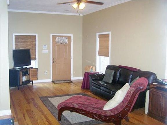2nd image of 3716 Trafalgar St