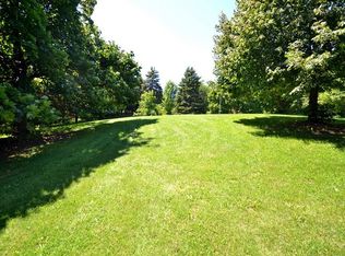 W223S4061 Guthrie Rd, Waukesha, WI 53189