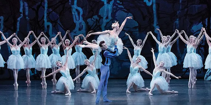 Sold by Compass | media 7