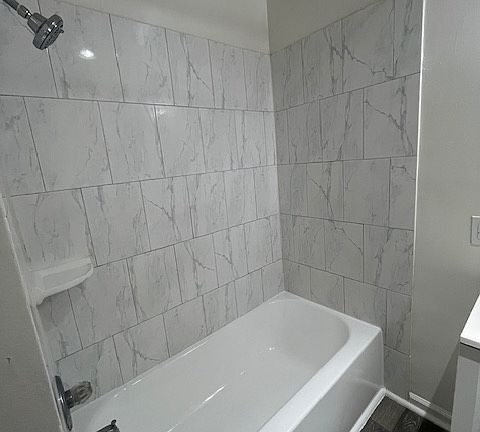 5th image of 1818 Grismer Ave APT M