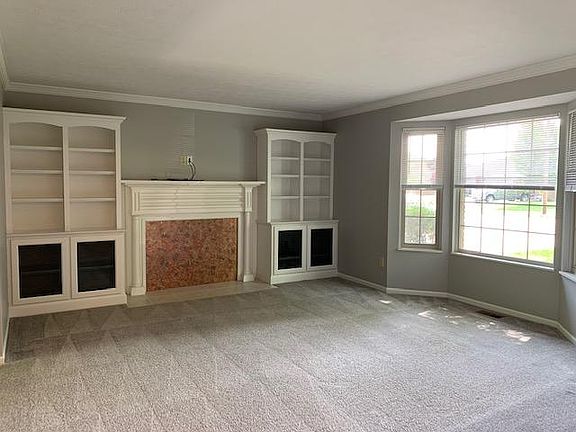 3rd image of 217 S Tippecanoe Dr