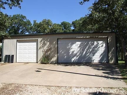 4 car Garage/Shop- 1200 sq foot
