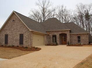 410 W Cowan Creek Cv, Brandon, MS 39047