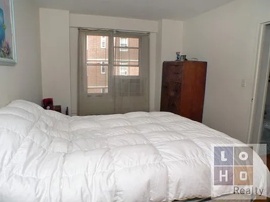 Sold by LoHo Realty | media 14