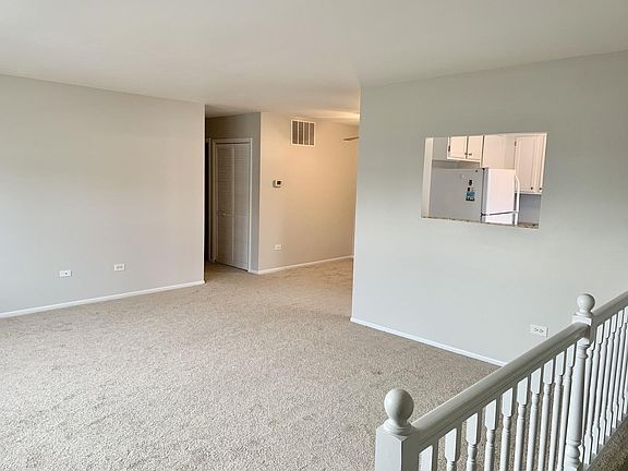4th image of 1052 Glouchester Hbr #1052